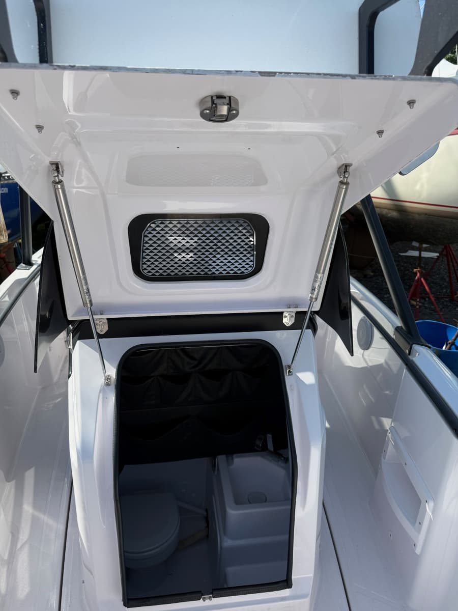 2022 Axopar 22 T-Top