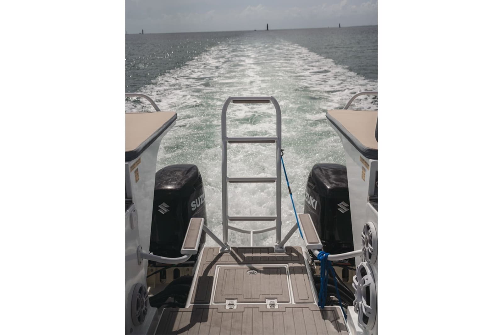 2024 Yachtcat 