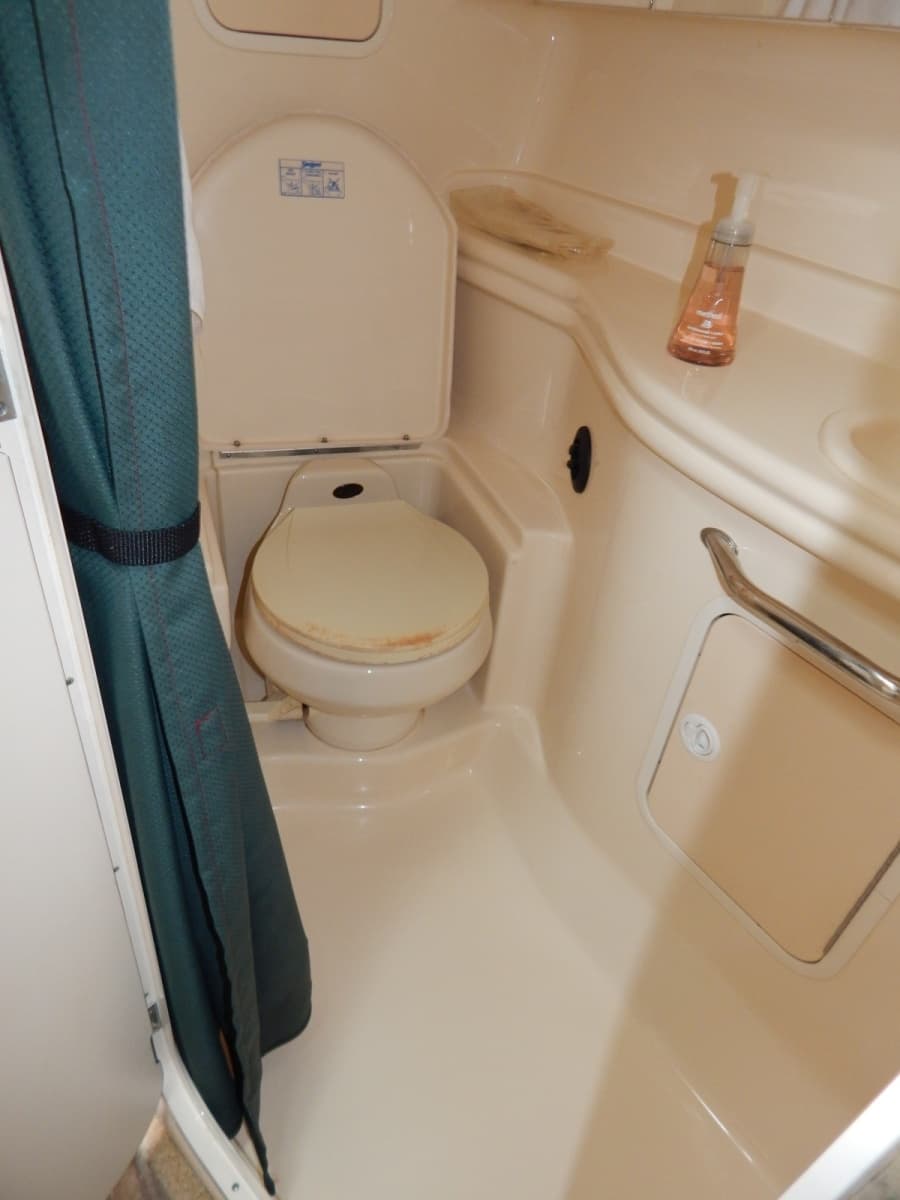 2003 Sea Ray 320 Sundancer