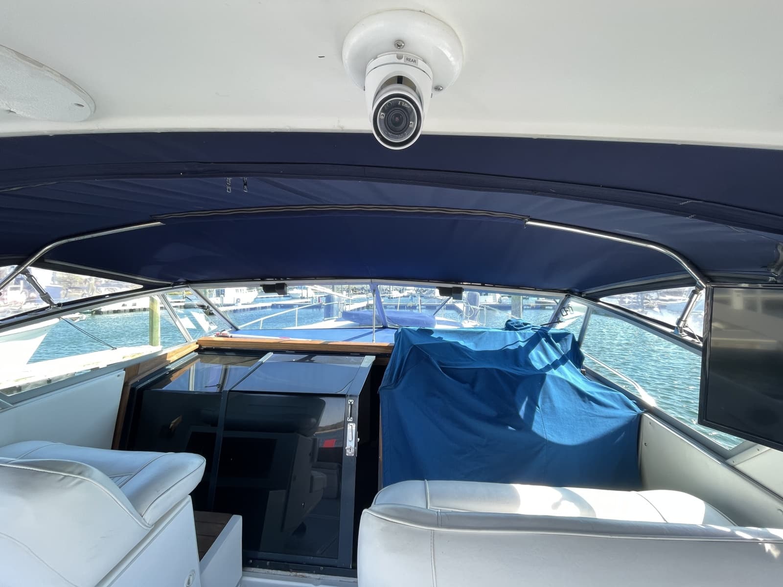1990 Sea Ray 390 Express Cruiser