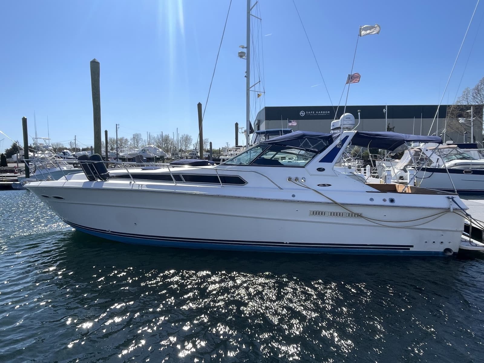 1990 Sea Ray 390 Express Cruiser