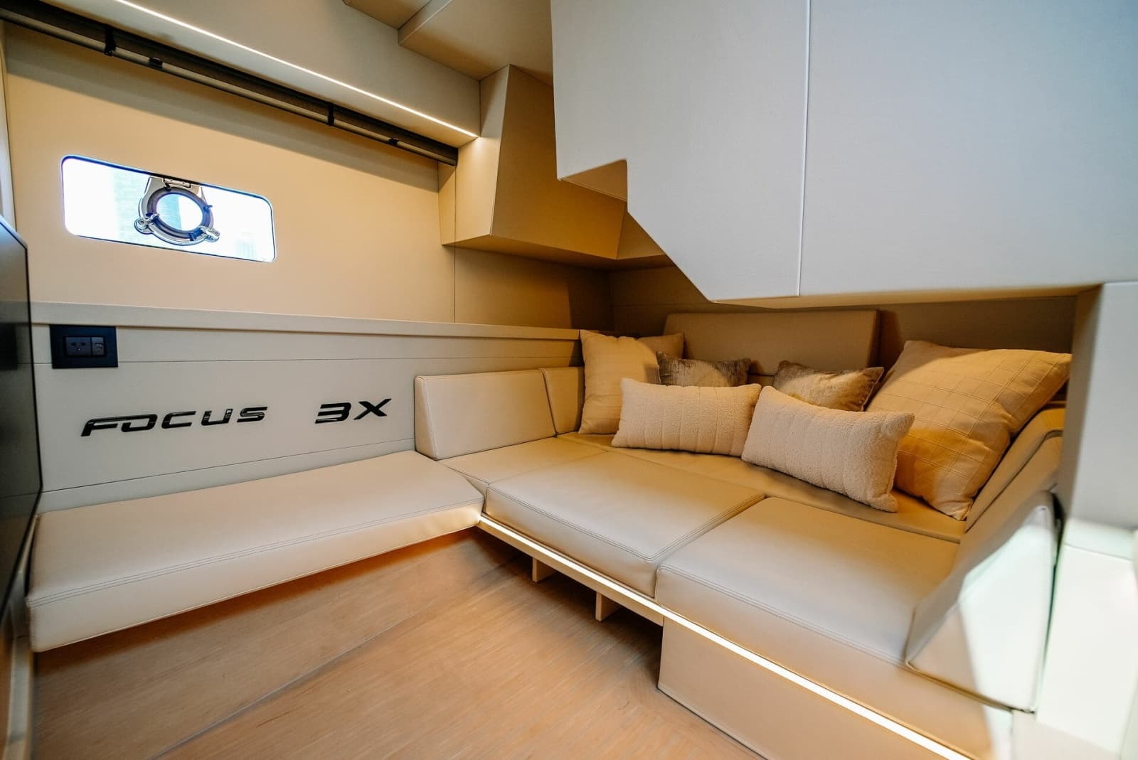 2027 Focus Motor Yachts 3X