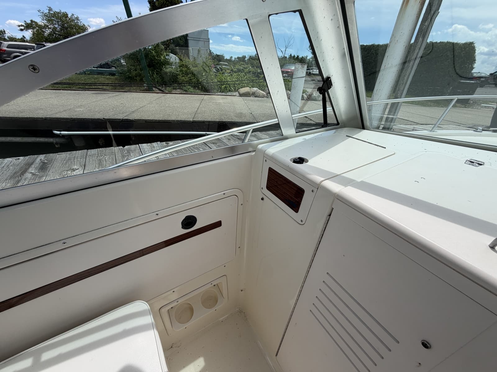 1995 Pursuit 2460 Denali