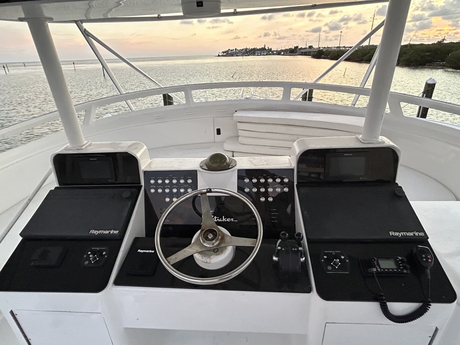 1990 Striker 60 Sportfish