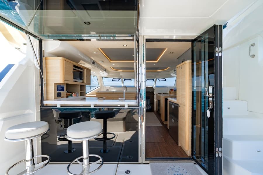 2024 Aquila 44 Yacht