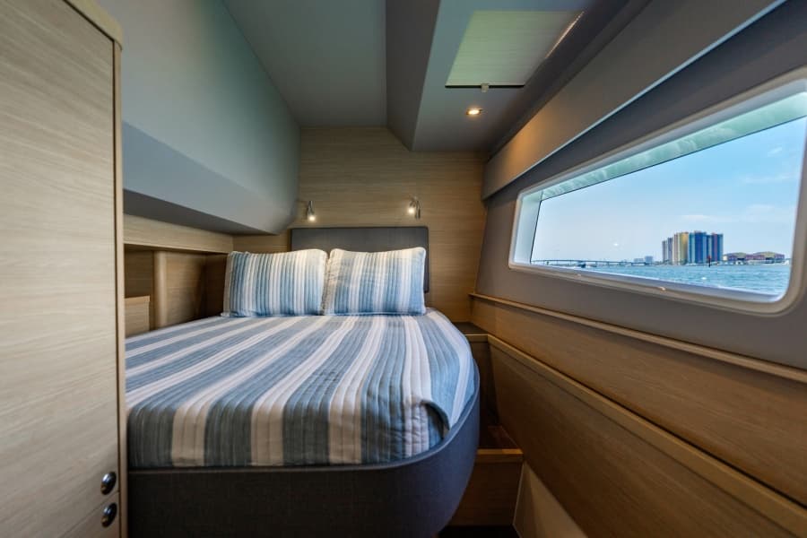 2024 Aquila 44 Yacht