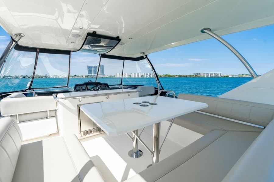 2024 Aquila 44 Yacht