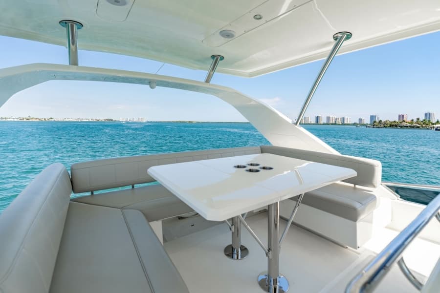2024 Aquila 44 Yacht