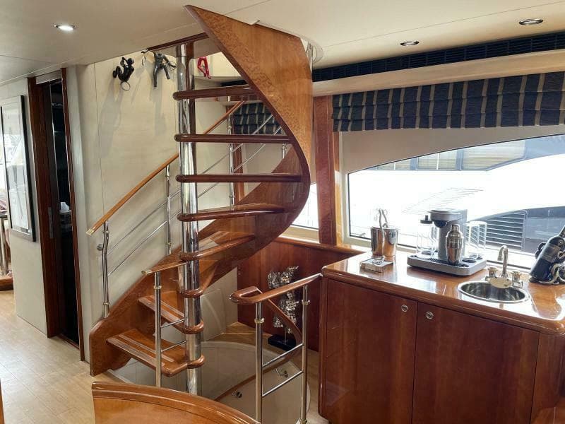 Salon Stairs Up Down