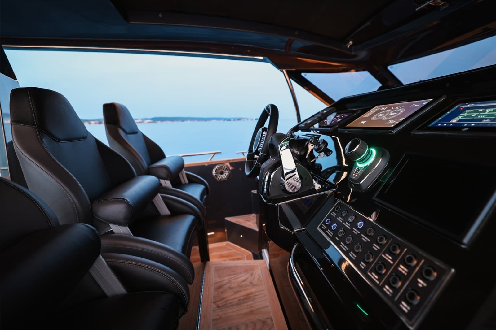 2027 Focus Motor Yachts Forza