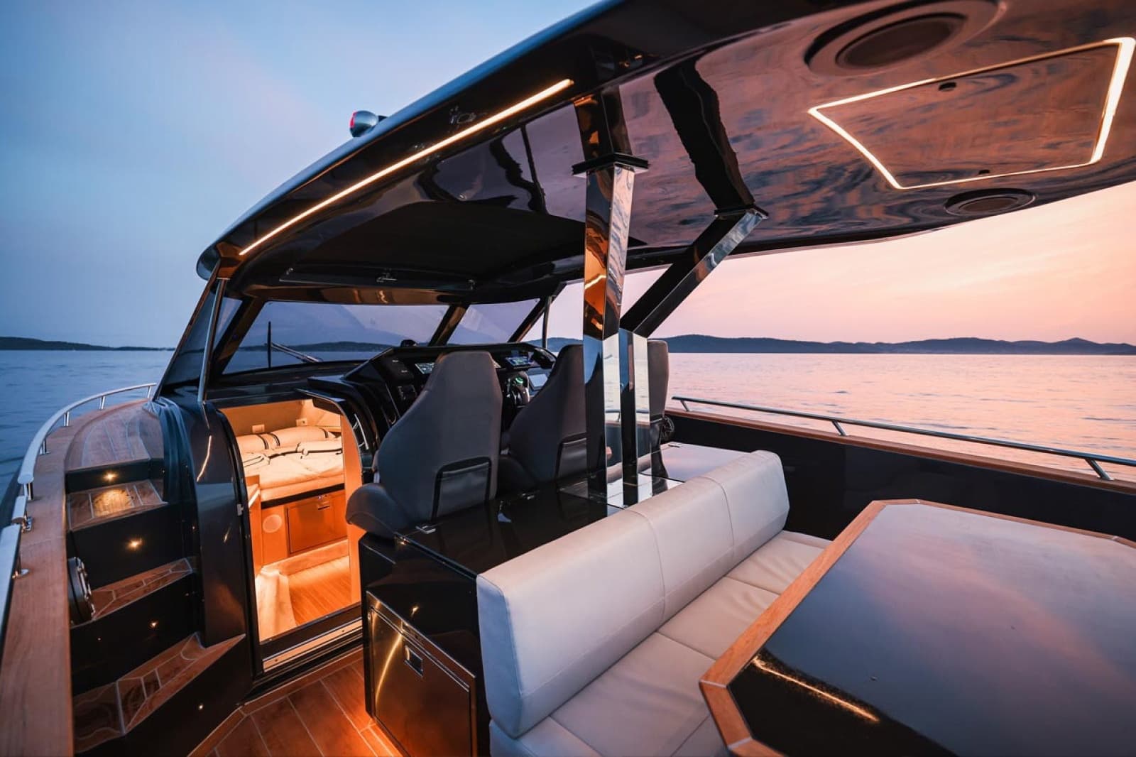 2027 Focus Motor Yachts Forza