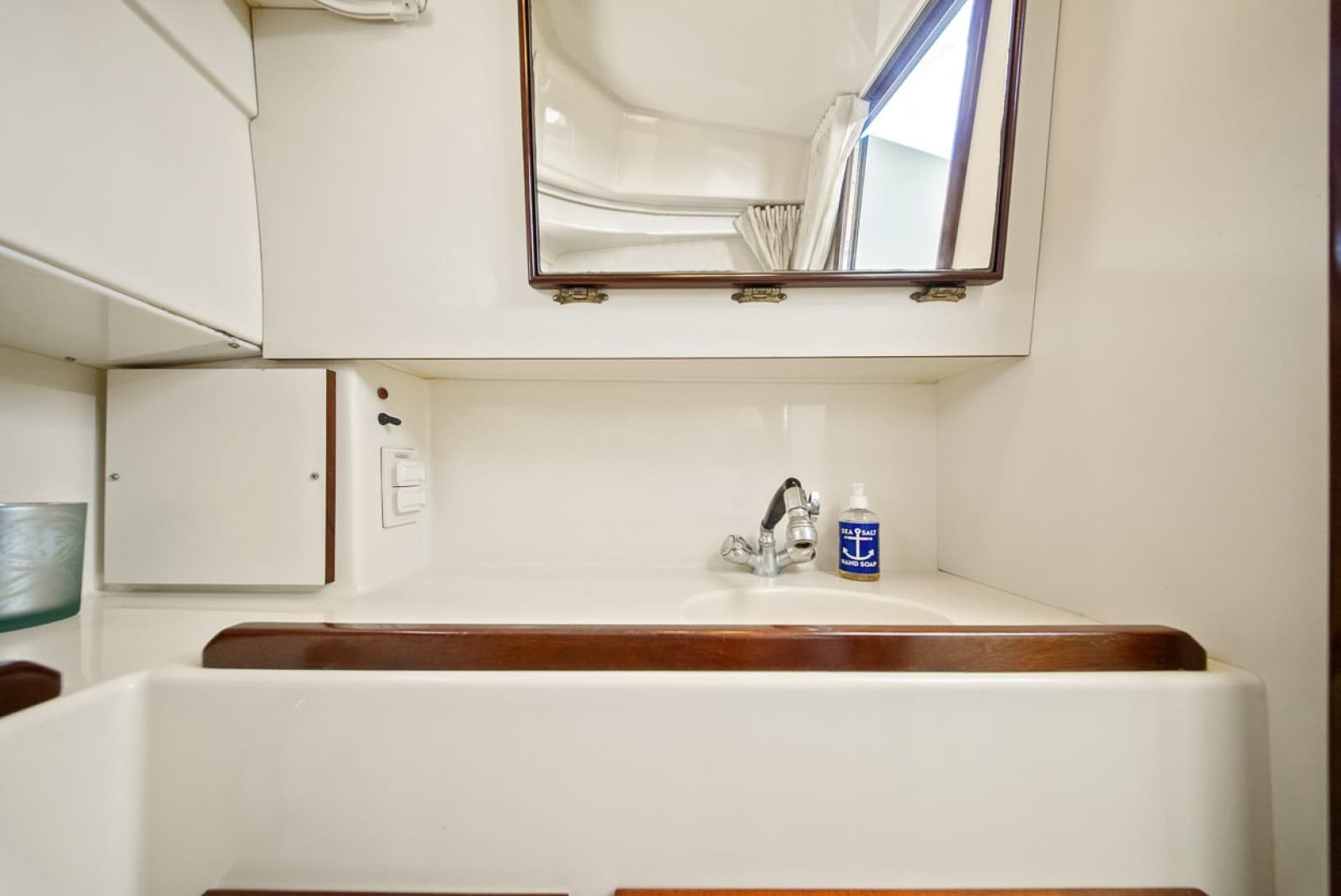 2001 Camano 31 Trawler