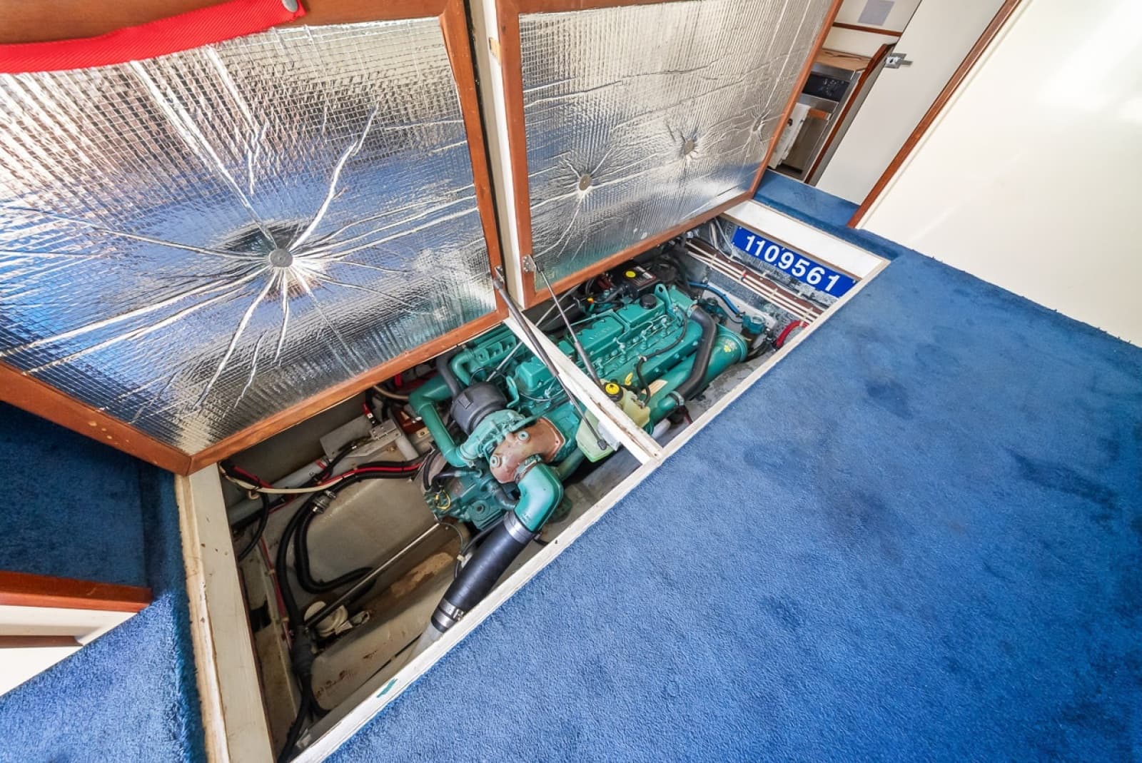 2001 Camano 31 Trawler