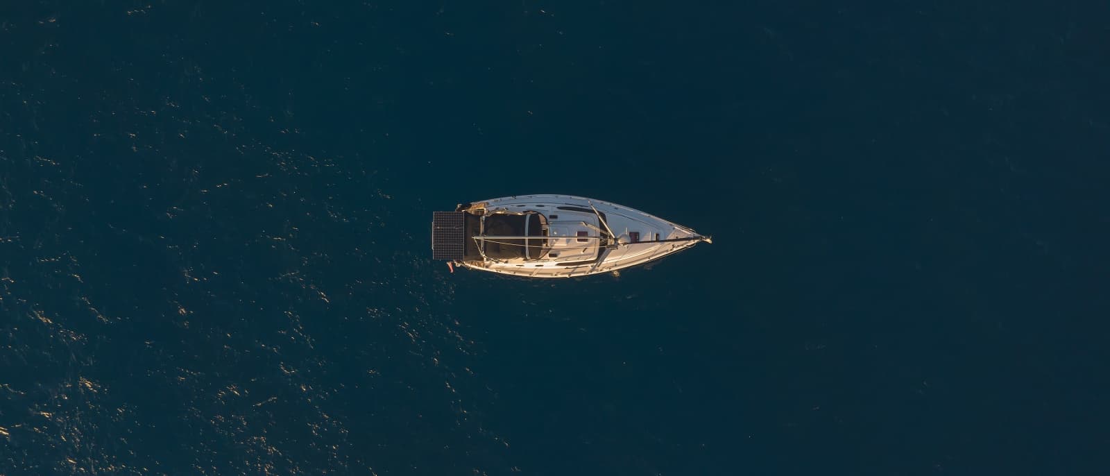 2008 Hunter 45 Deck Salon