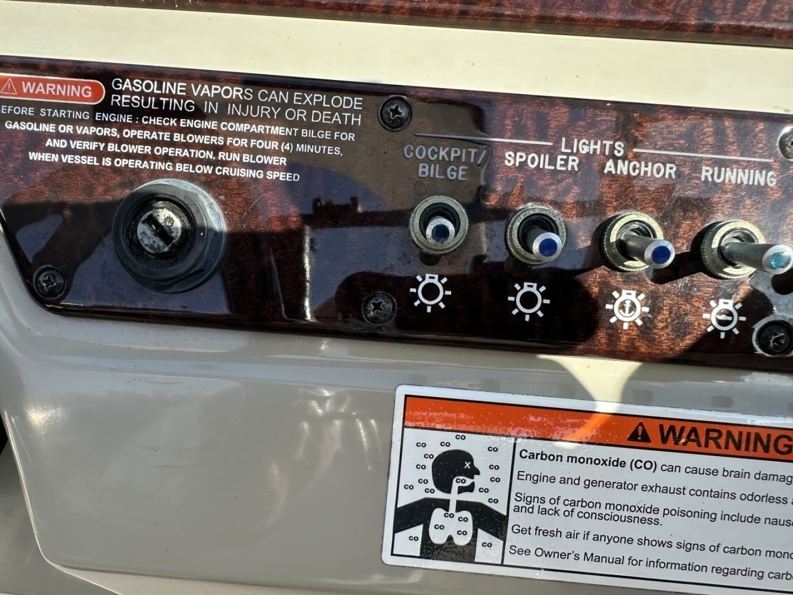 2010 Sea Ray Sundancer 260