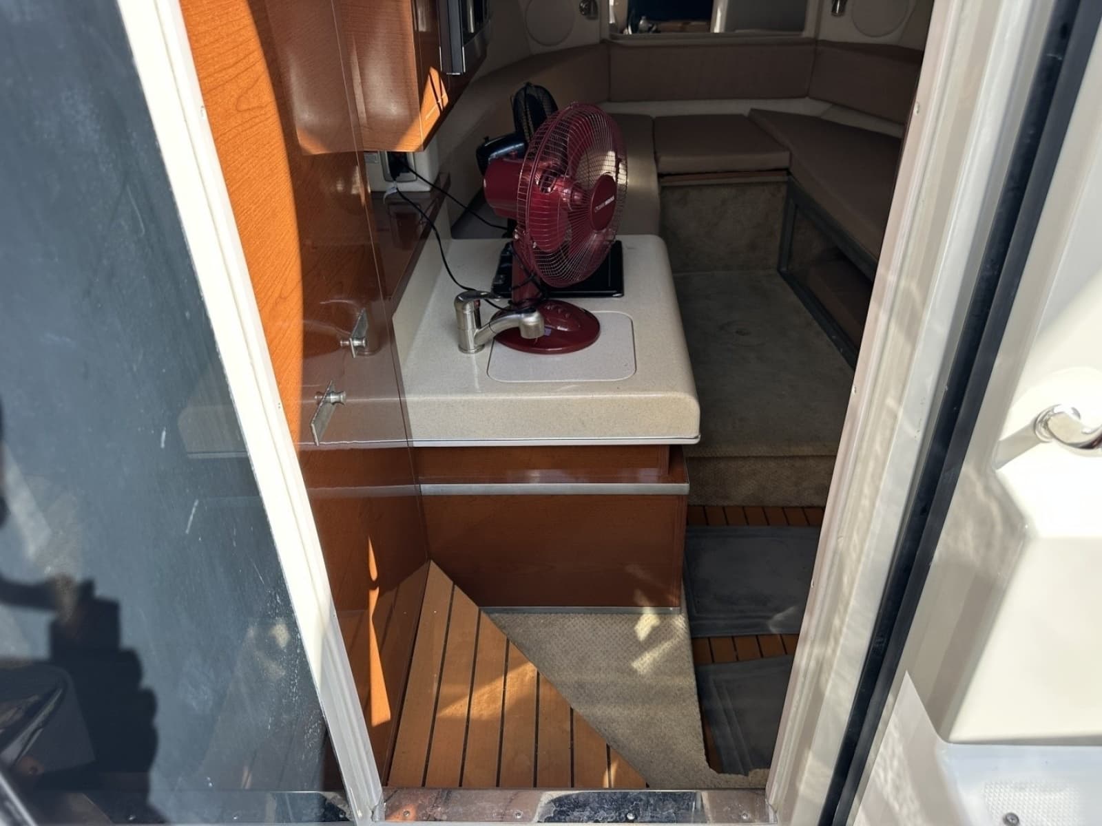 2010 Sea Ray Sundancer 260
