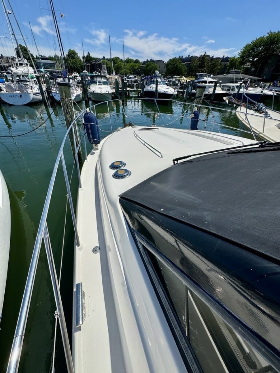 1999 Birchwood Challenger 450 Flybridge