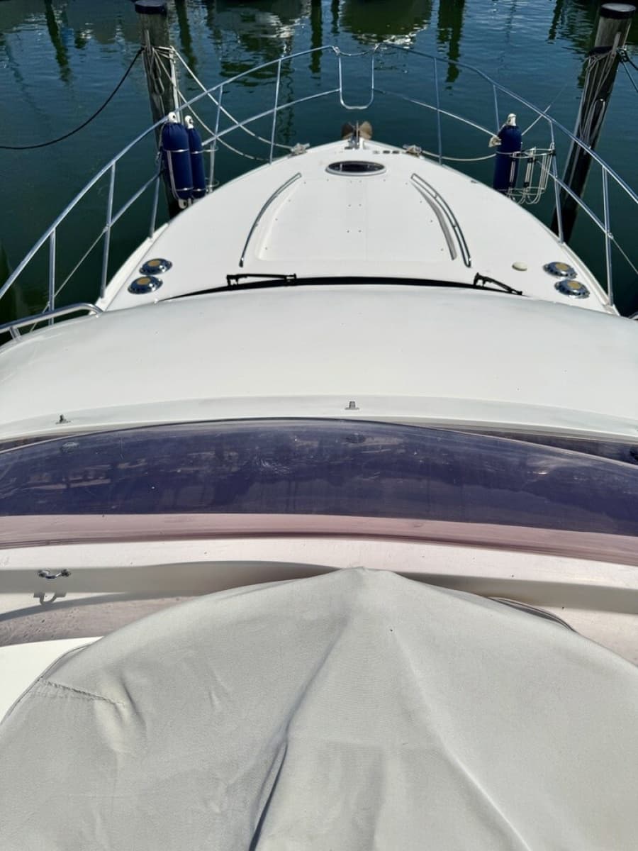1999 Birchwood Challenger 450 Flybridge