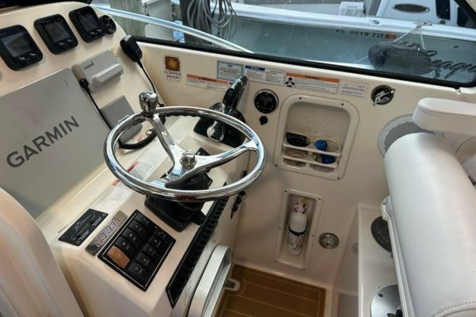 2008 Pursuit OS 335 Offshore