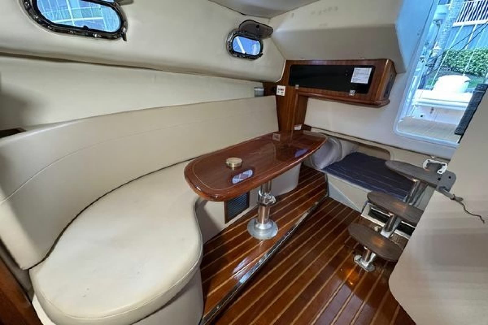 2008 Pursuit OS 335 Offshore