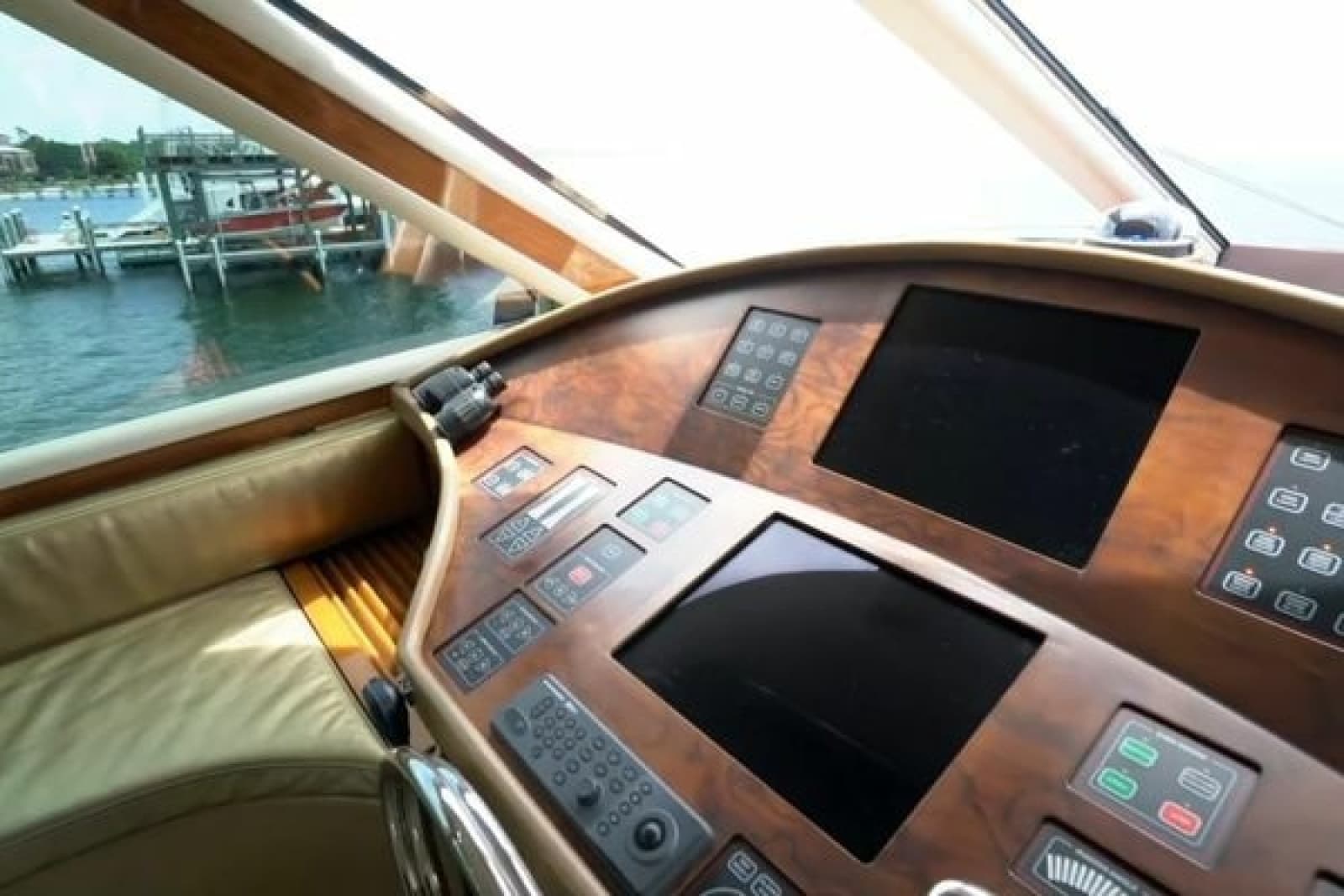 1987 Magnum 70 Convertible