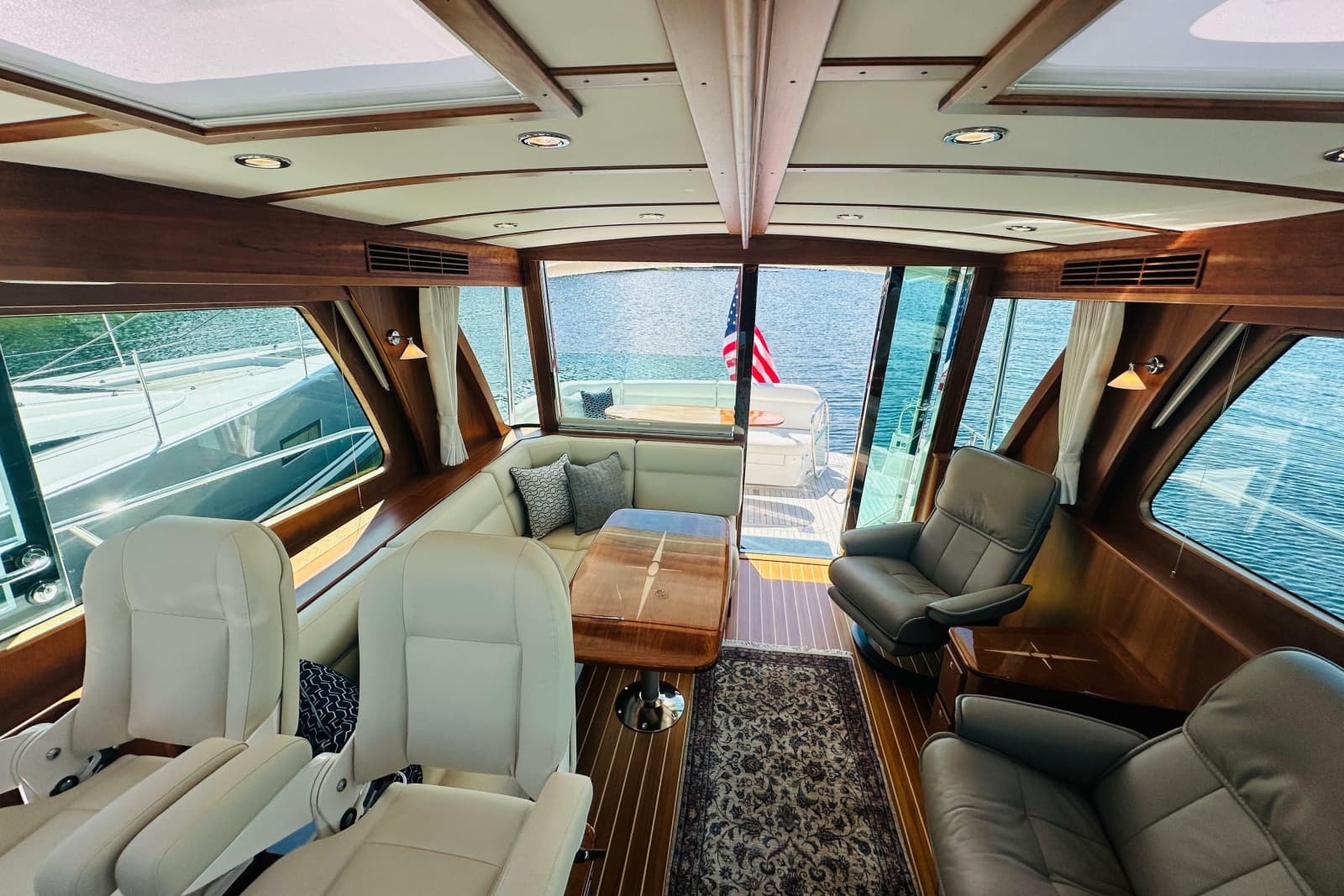 2025 Sabre 48 Salon Express