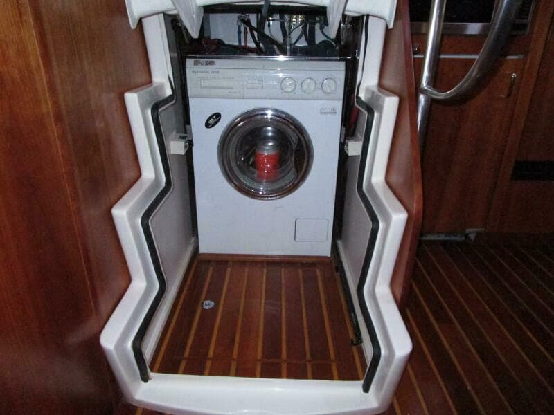 Washer & Dryer Under Steps