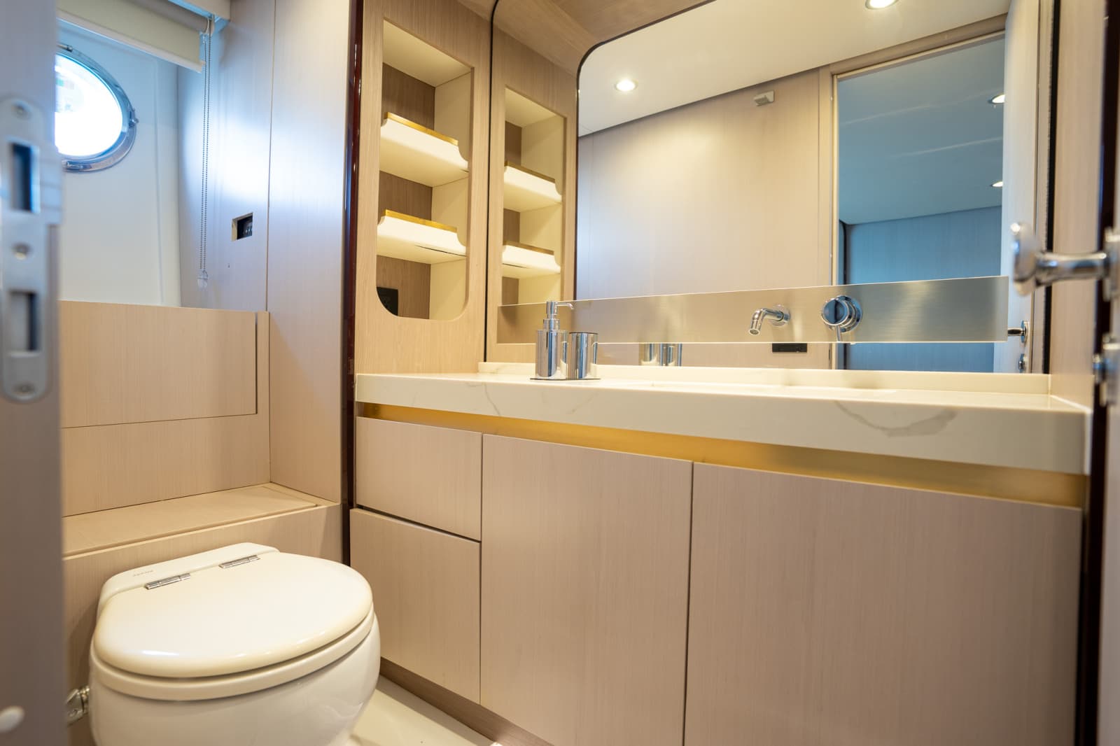 2018 Azimut 60 Flybridge