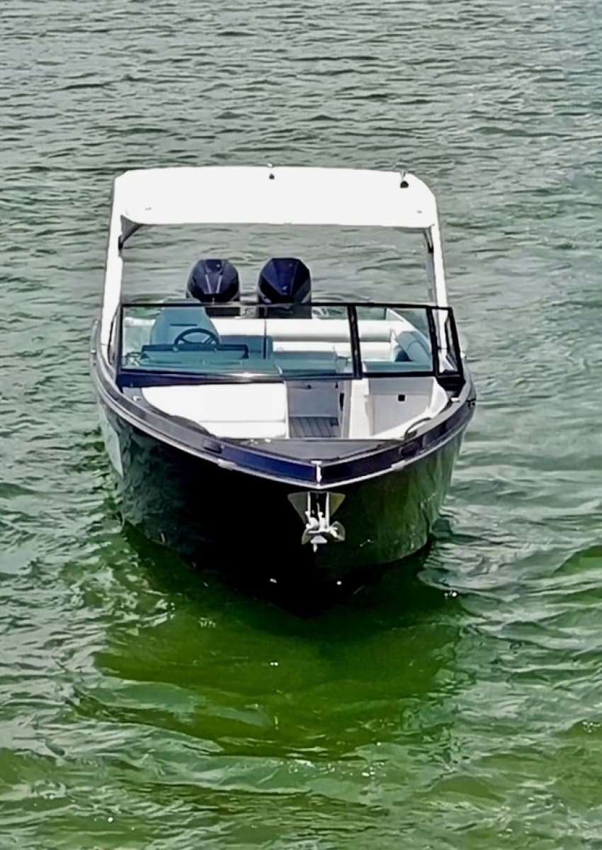 2022 Aviara AV32 OB
