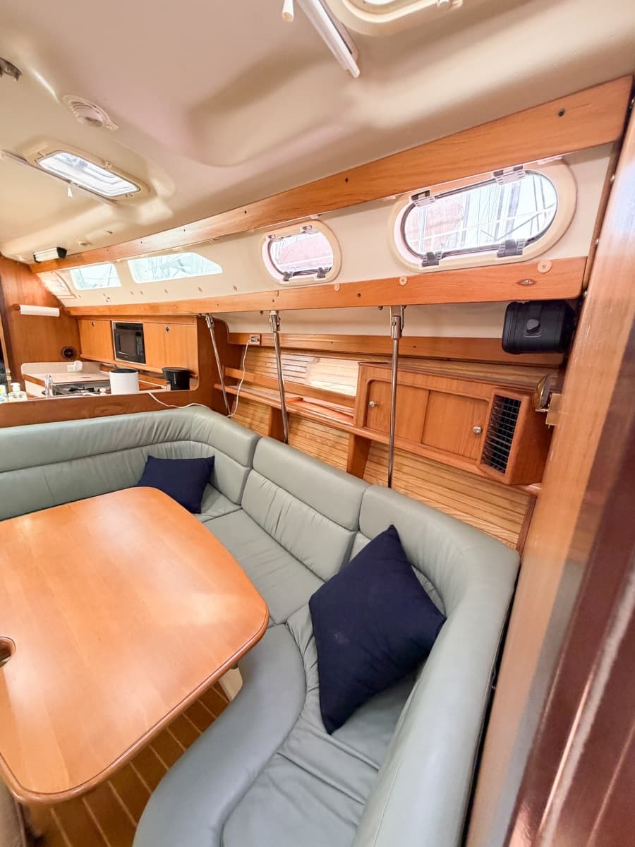 2000 Catalina 380