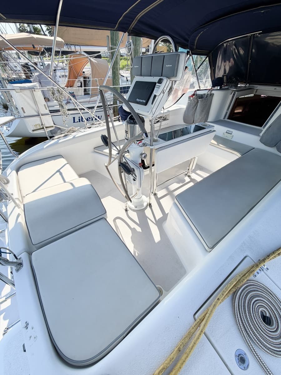 2000 Catalina 380