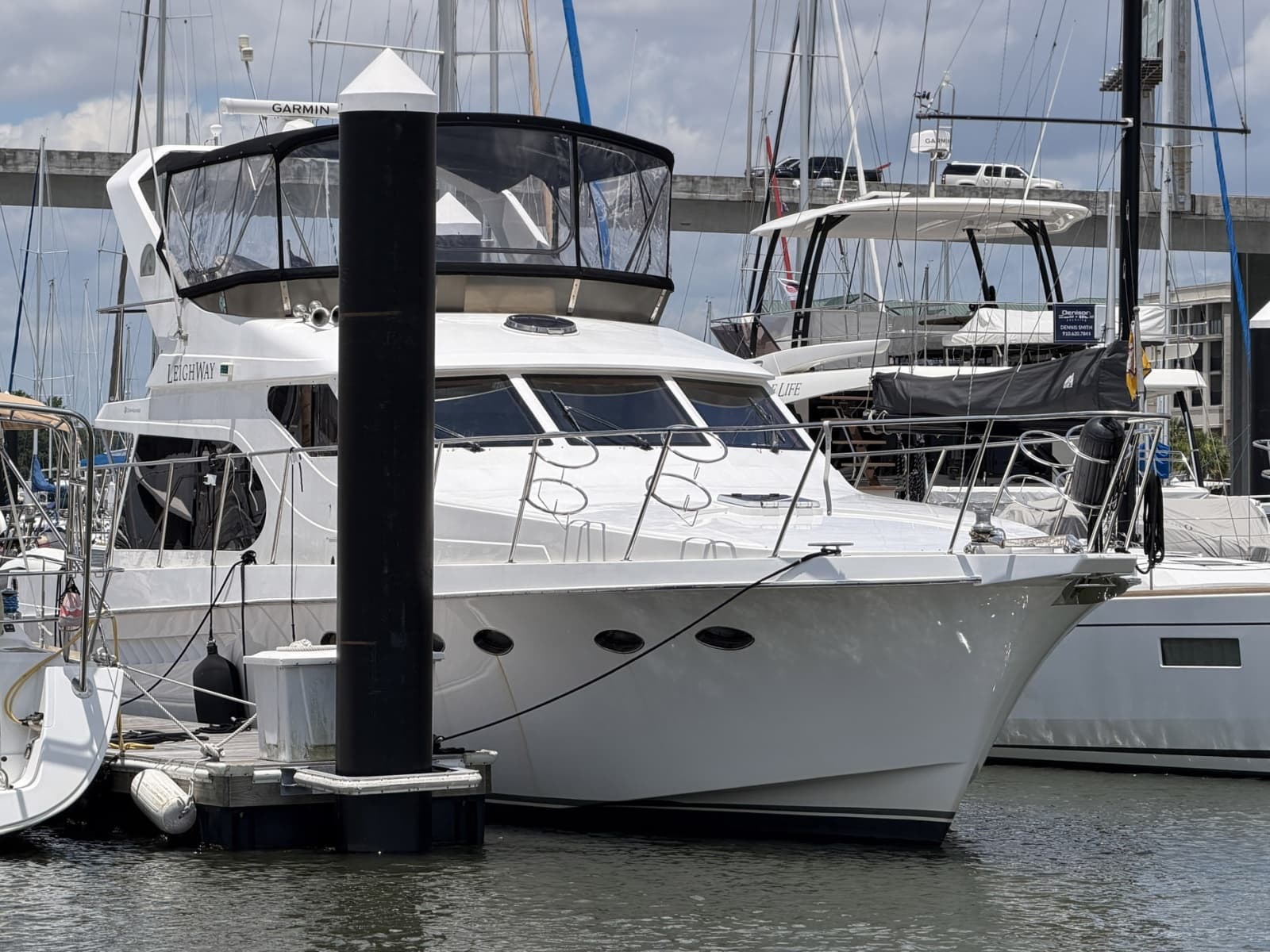 2005 Ocean Alexander 