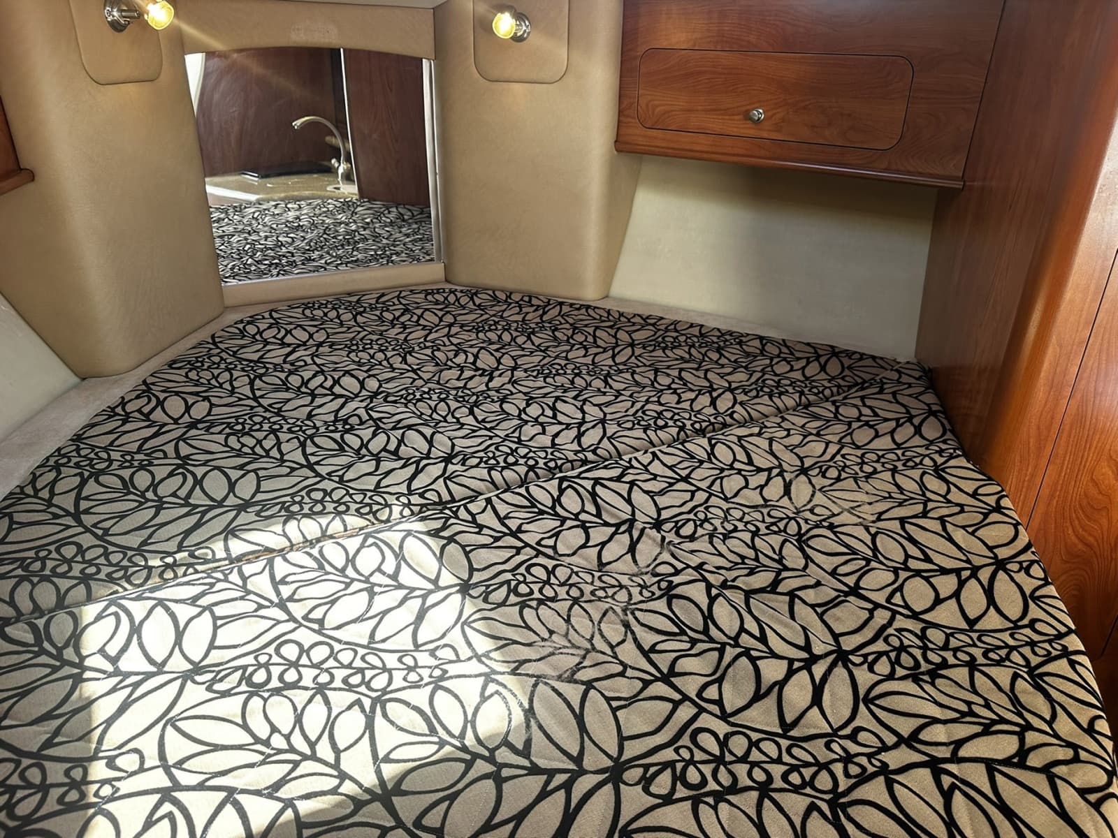 2012 Rinker 310 Express Cruiser