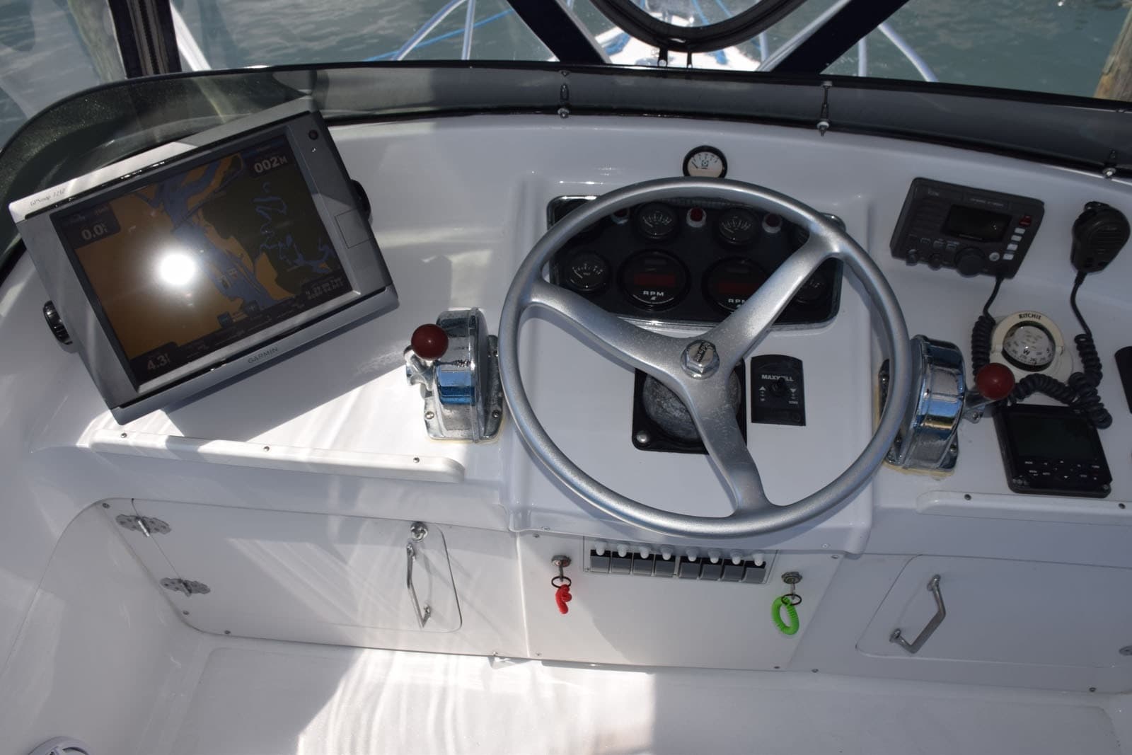 Edson Helm Wheel, Morse Single Lever Controls, Compass