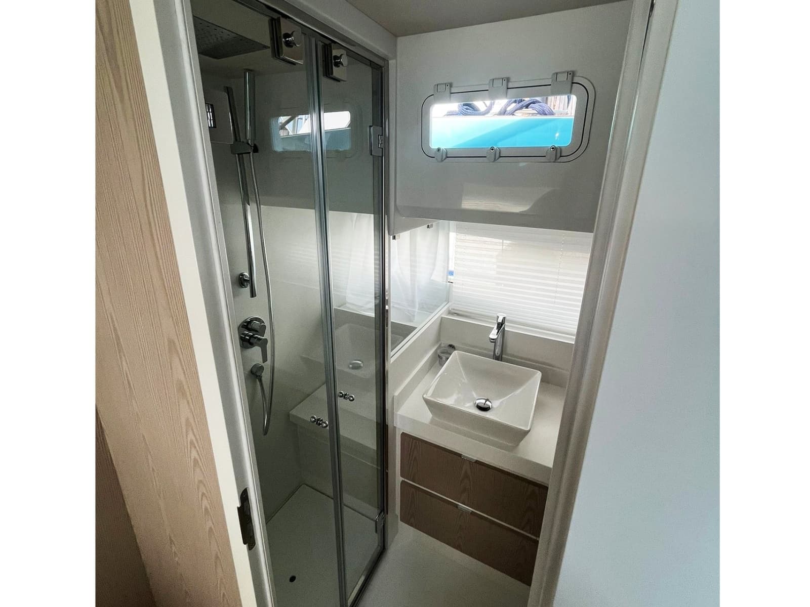 2027 Fiart Seawalker