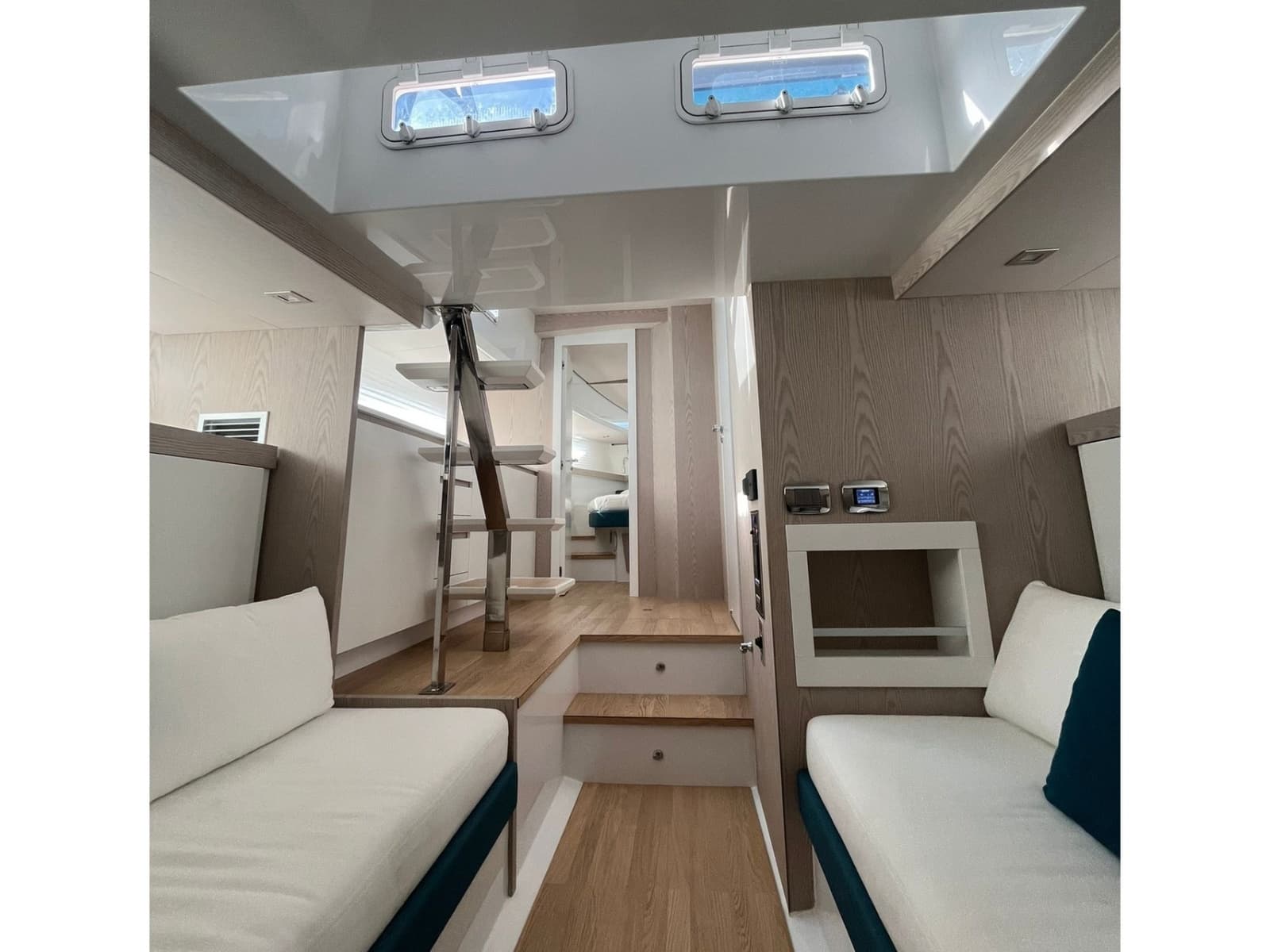 2027 Fiart Seawalker