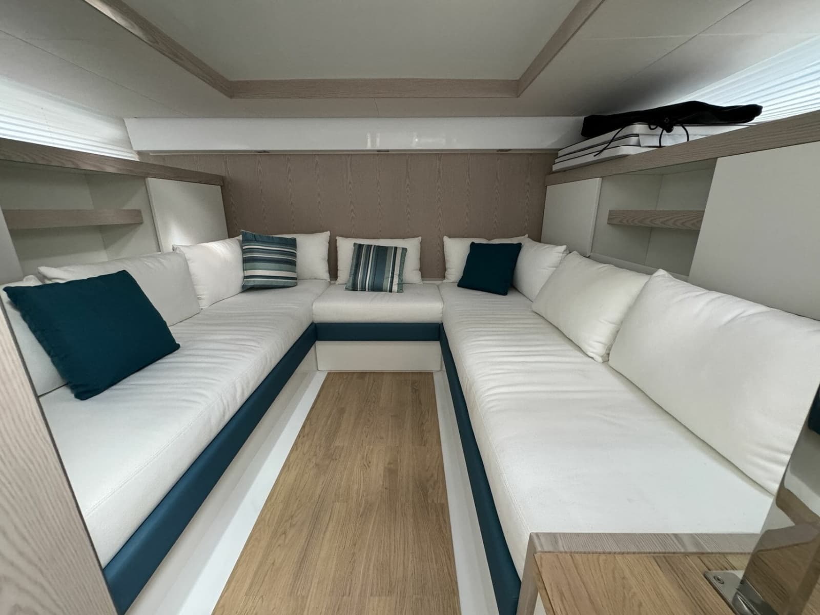 2027 Fiart Seawalker