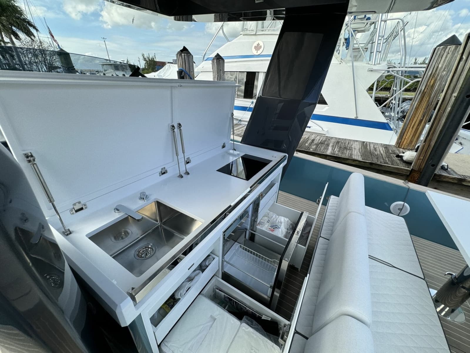 2027 Fiart Seawalker