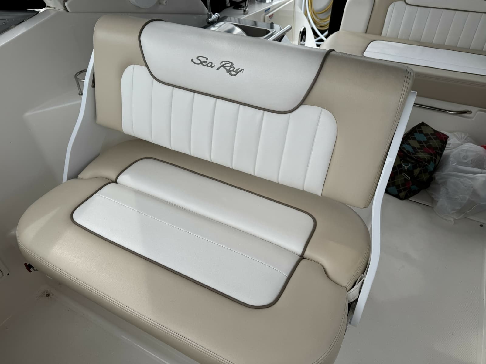 Sea Ray 310da Helm Seat