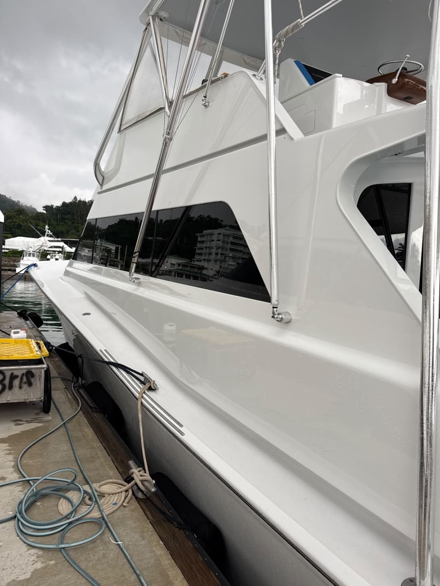 1998 American Custom Yachts 