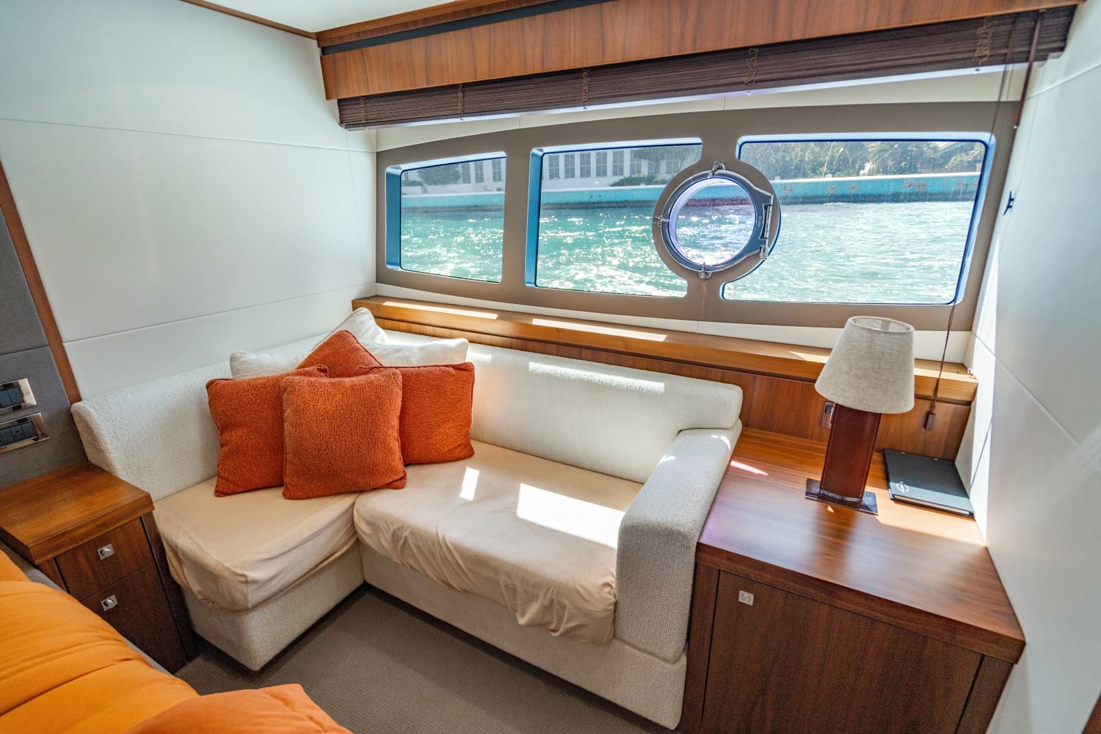 2014 Sunseeker Manhattan 73