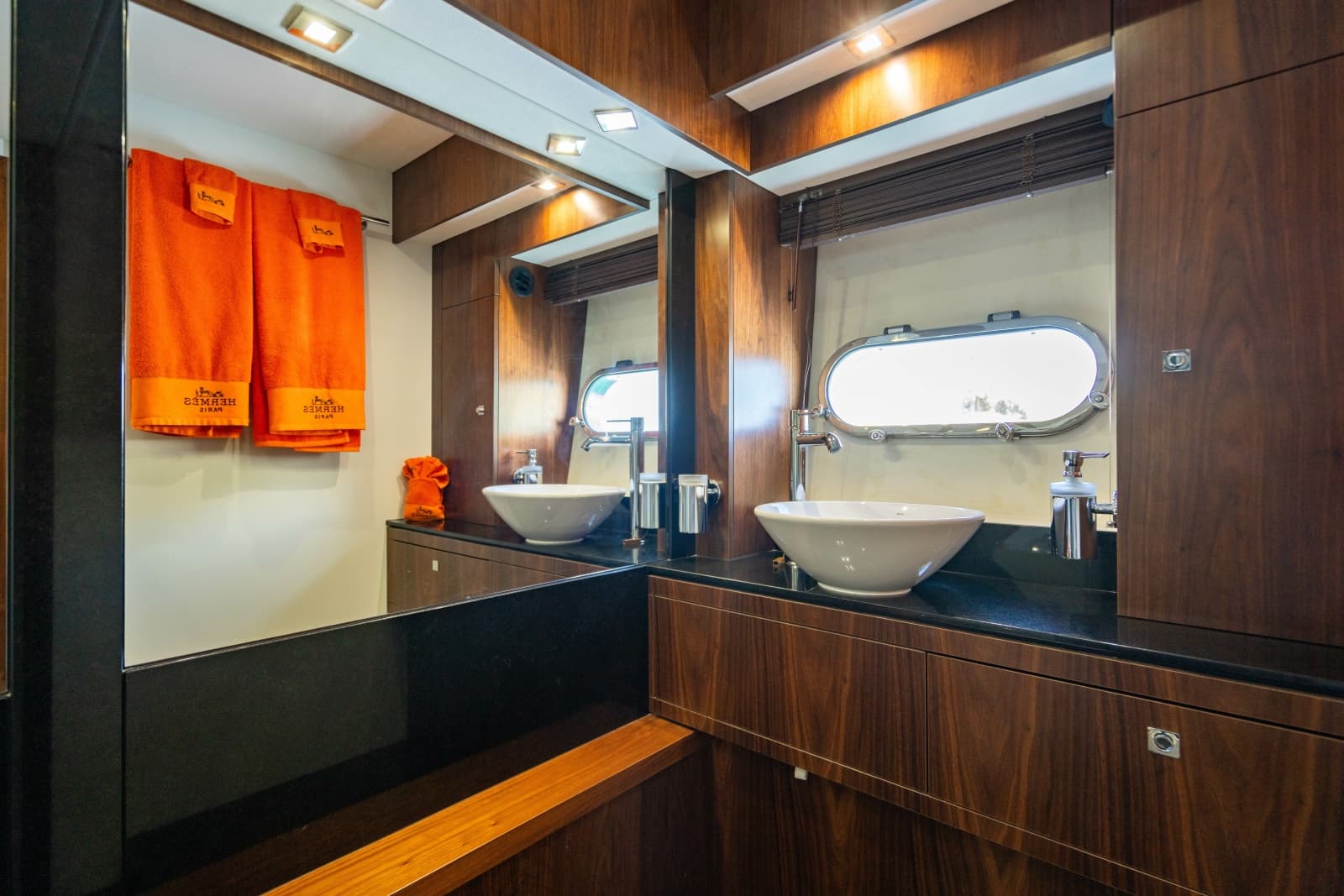 2014 Sunseeker Manhattan 73