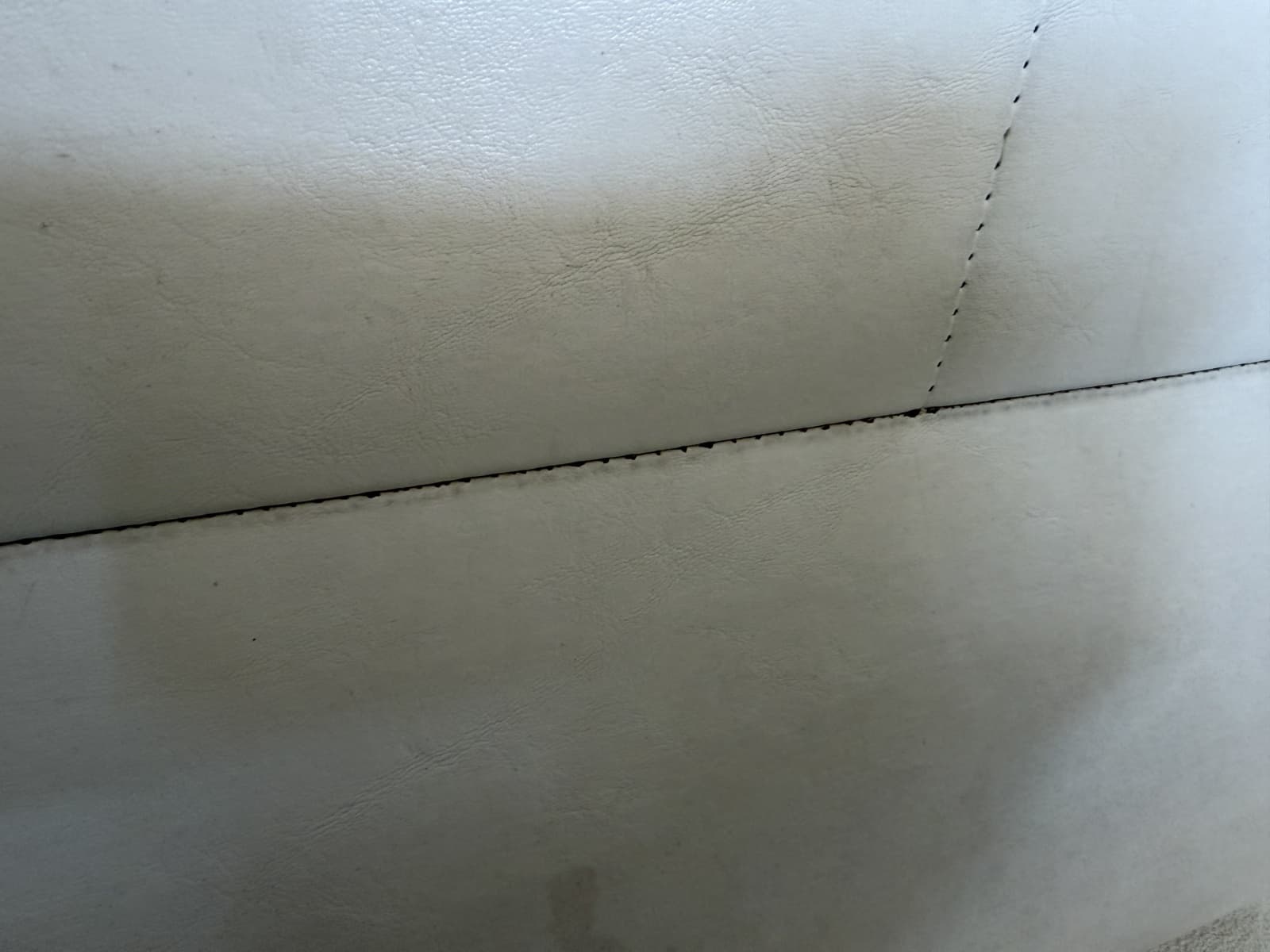 1996 Carver 310 Mid Cabin Express