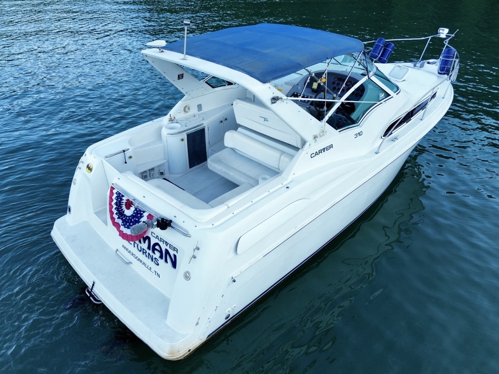 1996 Carver 310 Mid Cabin Express