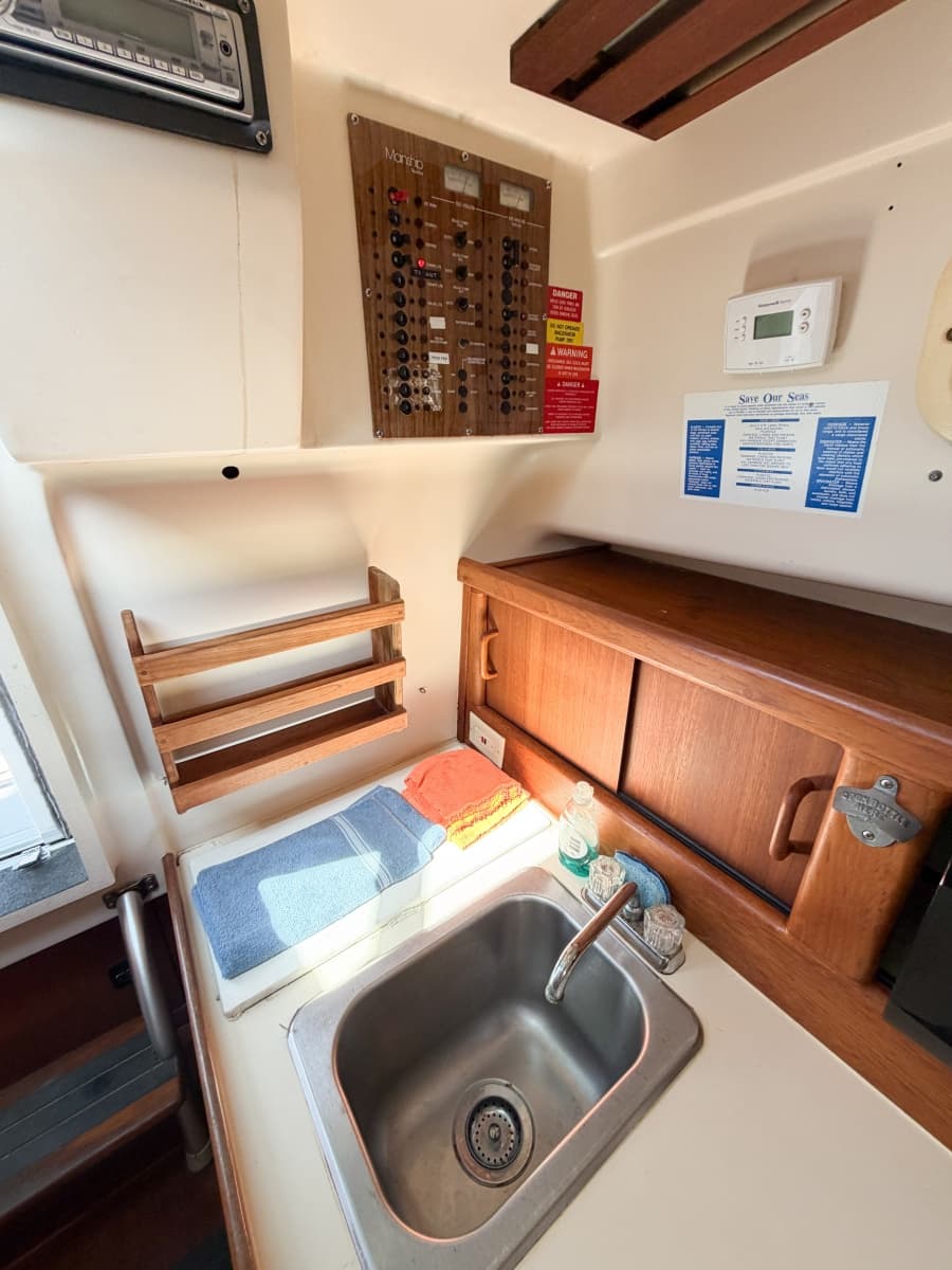 2000 Mainship Pilot 30