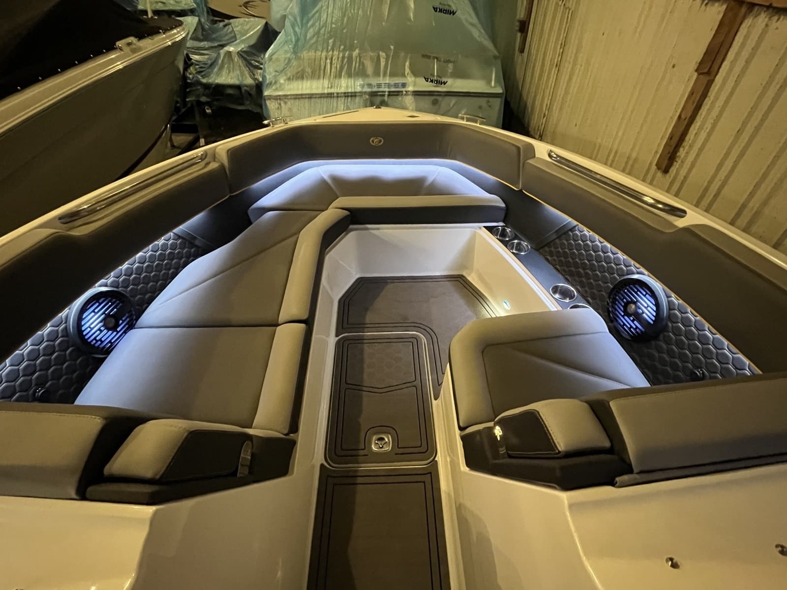 2021 Cobalt R8 Surf