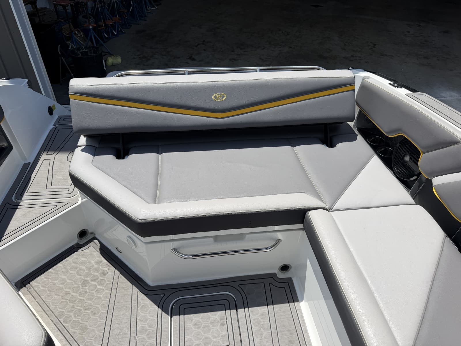 2021 Cobalt R8 Surf