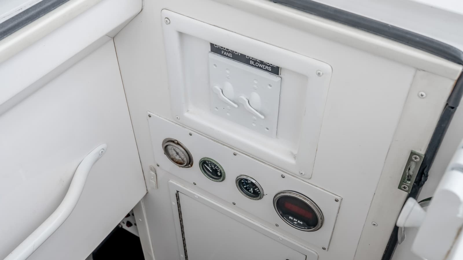 2000 Viking 50 Convertible