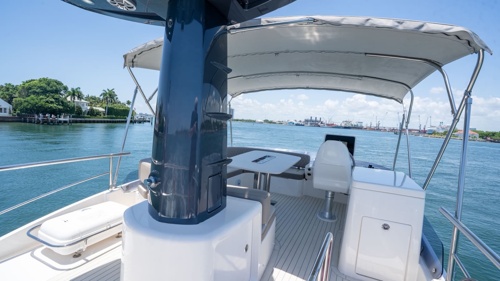 2012 Azimut Magellano 50