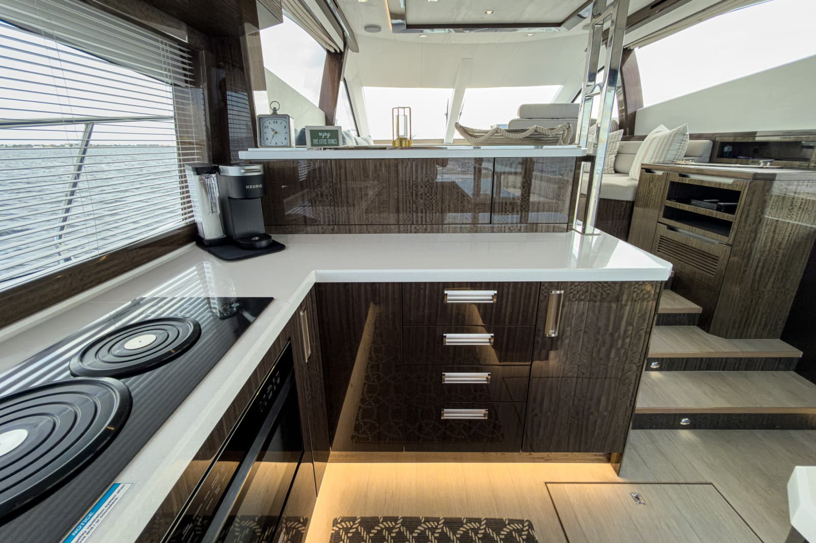 2022 Galeon 550 Fly